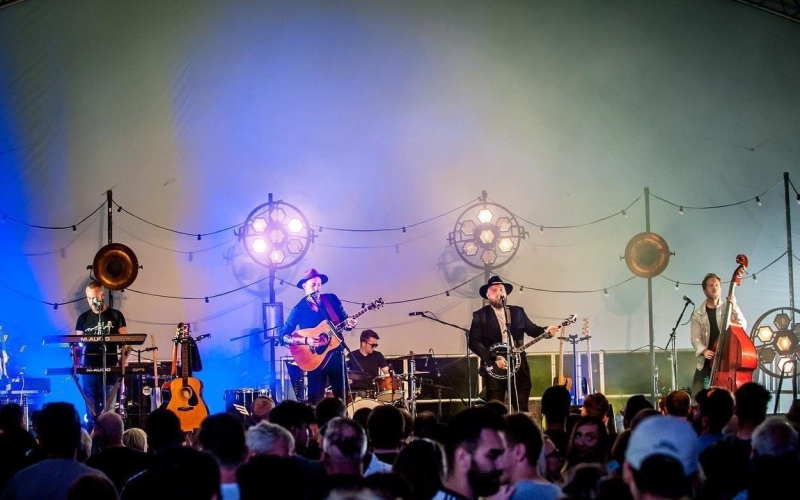 Chasing+Mumford-4
