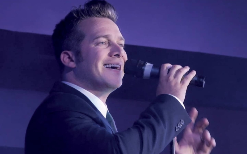 Jamie Tinkler sings 2